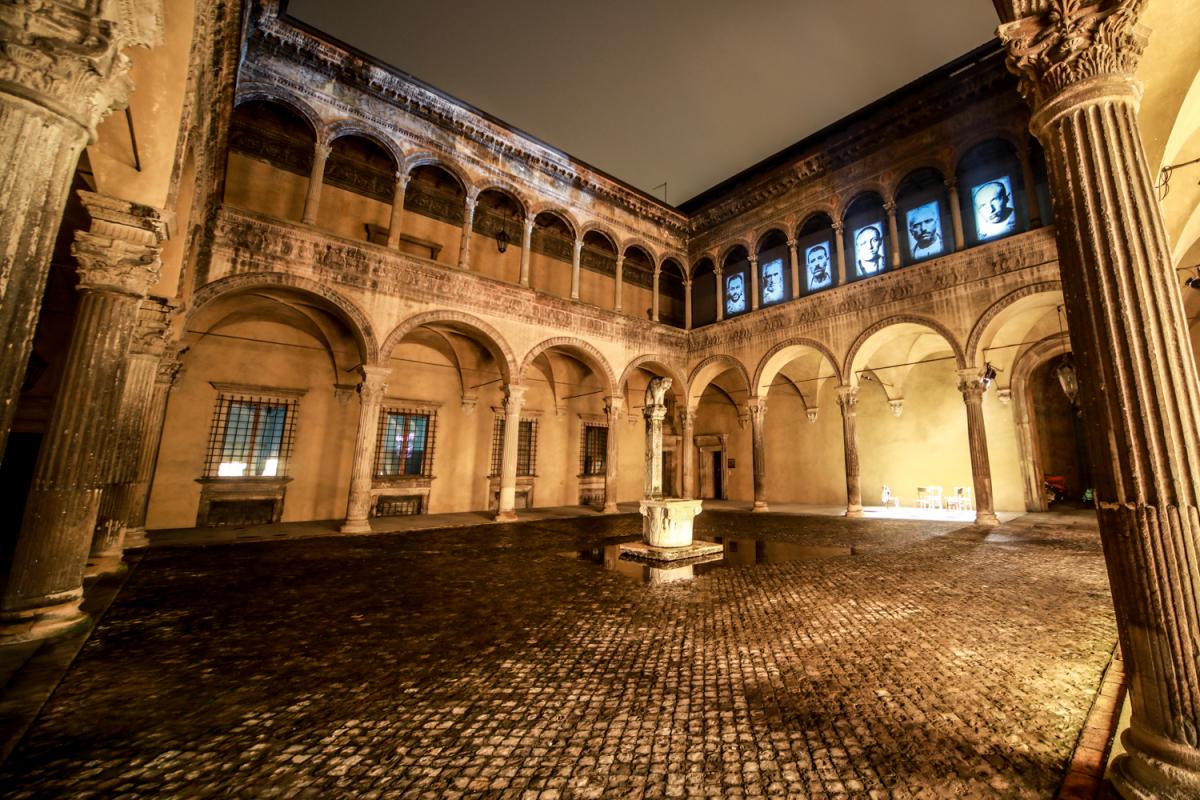 Courtyard of Palazzo Bevilacqua Ariosti in Bologna